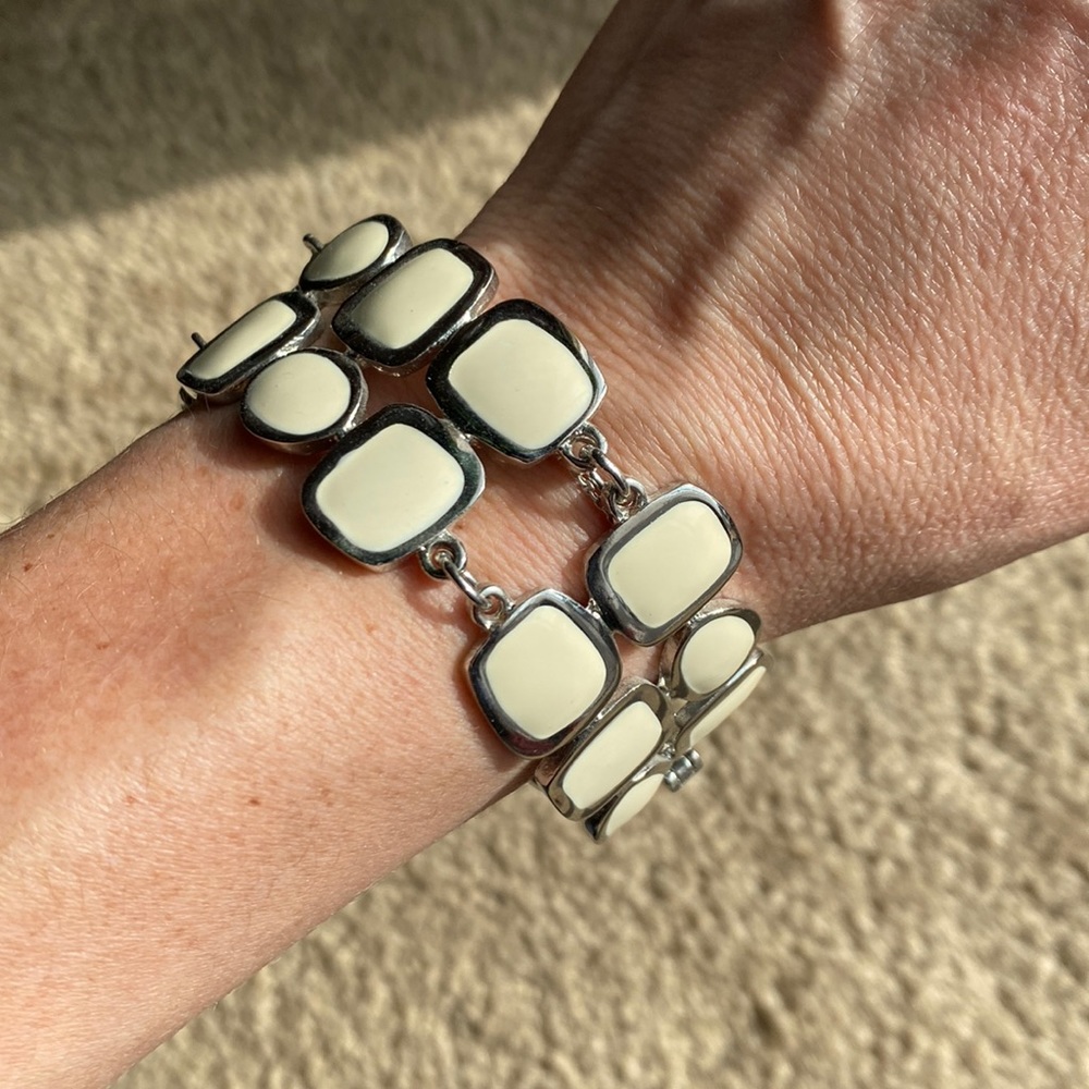 🌟2for$20🌟 Lia Sophia sturdy metal with white enamel bracelet